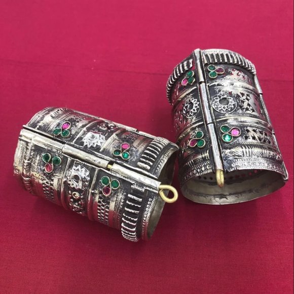 Single Handmade Afghan Vintage Handcuff Bracelet, Boho Style, Boho jewelry - Picture 11 of 13